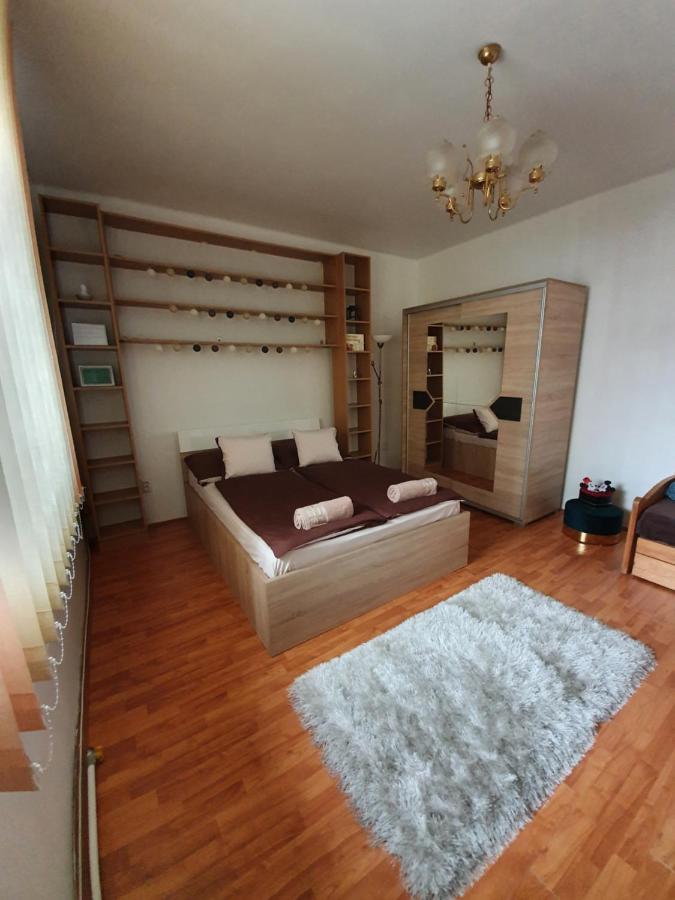 Apartament Orchidea Apartman Debreczyn Zewnętrze zdjęcie